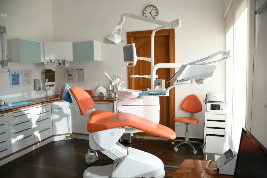 Dental treatment room ready for same-day emergency care
